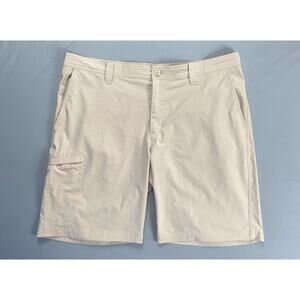 Columbia Regular Fit Lightweight Stretch 'Angus' Cargo Hiking Shorts. Men's 40.